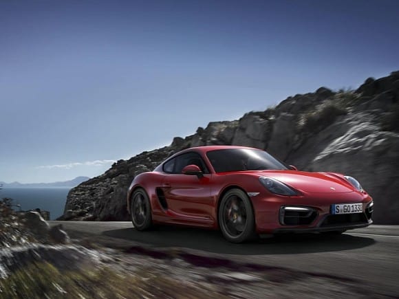 Le Coupé Caymanr GTS plus rapide que la Porsche Boxster GTS