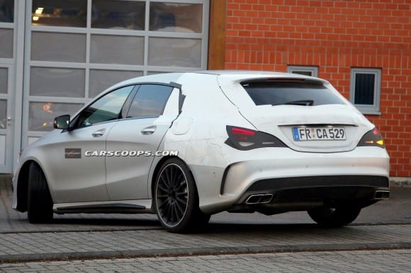 Ligne de toit filante, 4 sorties d'échappement, grandes jantes : voici la Mercedes CLA 45 AMG Shooting Brake
