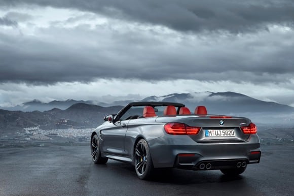 La BMW M4 Cabriolet conserve les traditionnelles 4 sorties d'échappement
