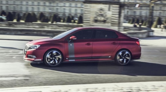 Un kit carrosserie à la fois sportif et discret vient s'immiscer sur cette DS 5LS R Concept