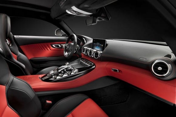 L'intérieur de la GT AMG enfin officialisé, il ne reste plus qu'à connaitre l'extérieur