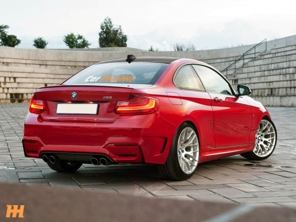 Les 4 sorties d'échappement nous laissent présager une puissance phénoménale sur cette BMW M2 Coupé
