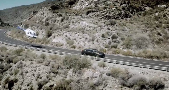 Le X6 2015 50i résiste même à un hélicoptère !