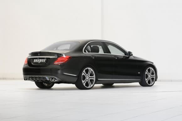 Brabus booste, esthétiquement, la Mercedes Classe C