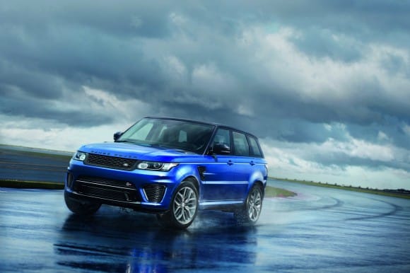 Esprit sportif sur ce Range Rover Sport SVR !