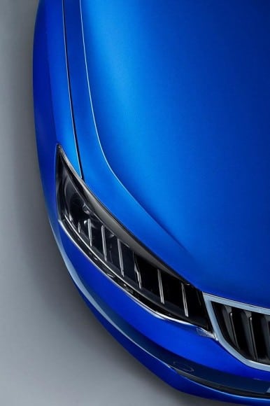 Le phare de la Skoda Fabia 2015 à l'honneur, teasing oblige !