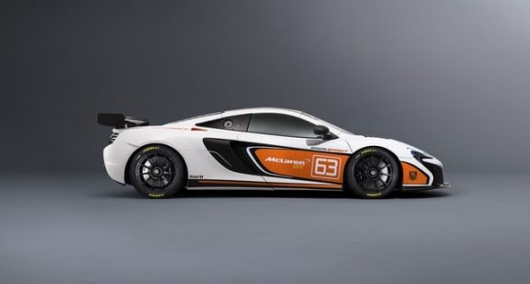 La 650S Sprint affiche esthétiquement sa raison de vivre : la piste