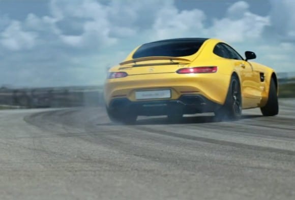 L'AMG GT fait fumer les pneus !