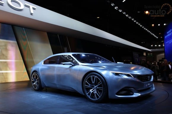 L'Exalt a rassembler des milliers de visiteurs chez Peugeot ! Mais dommage pour les chiffres, il est encore au stade de concept.