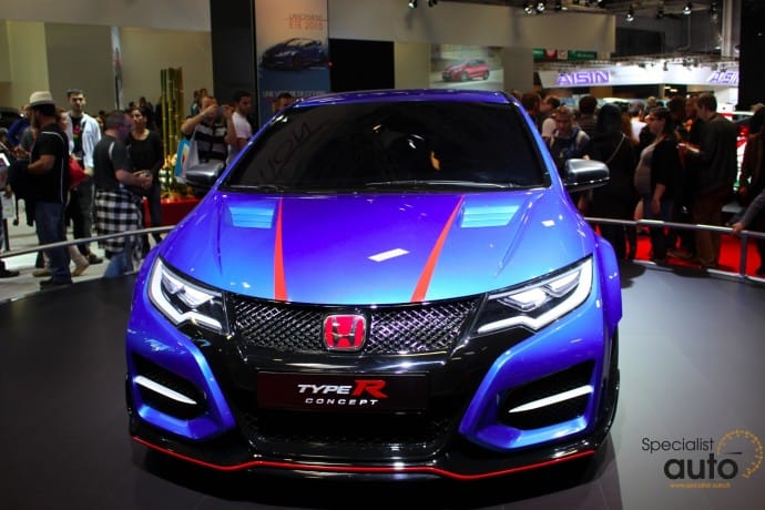 Un 2.0 l VTEC se cache sous le capot de cette Civic Type R Concept 2.0