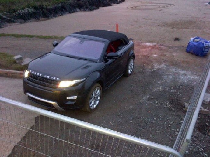 L'Evoque Cabriolet totalement à découvert lors d'essais